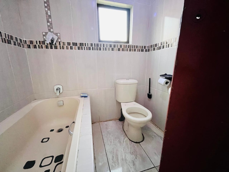 2 Bedroom Property for Sale in Mdantsane Eastern Cape